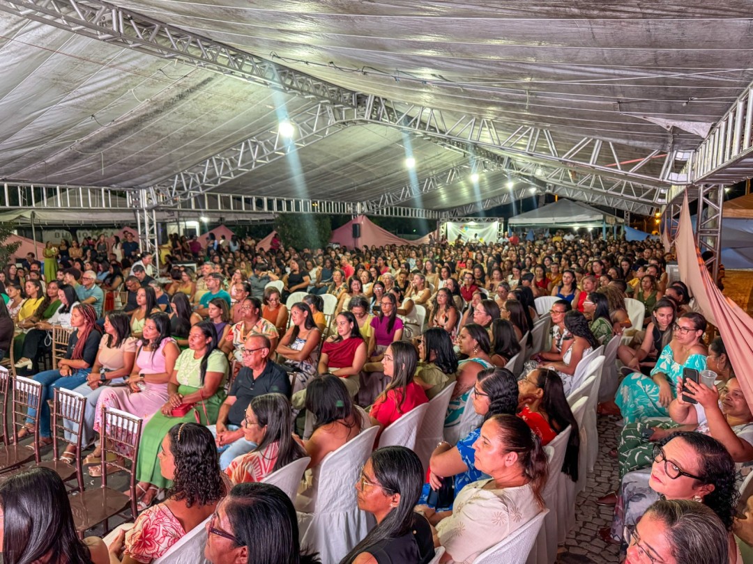 Abertura da Jornada Pedagógica em Santaluz reúne milhares de profissionais da educação
